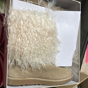 Uggs natural with outside fur